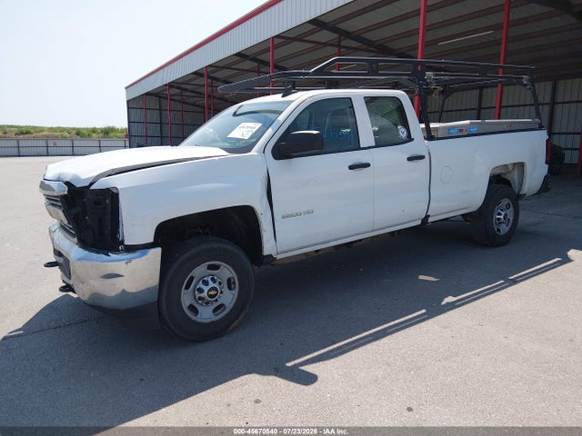 2018 Chevrolet SILVERADO 2500HD WT photo 2