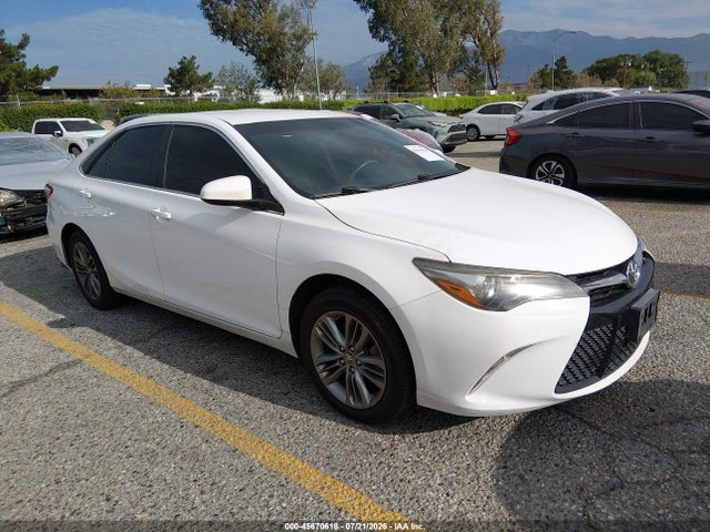 2017 TOYOTA CAMRY SE