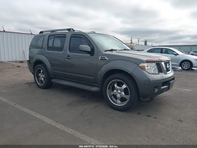 2005 NISSAN PATHFINDE LE