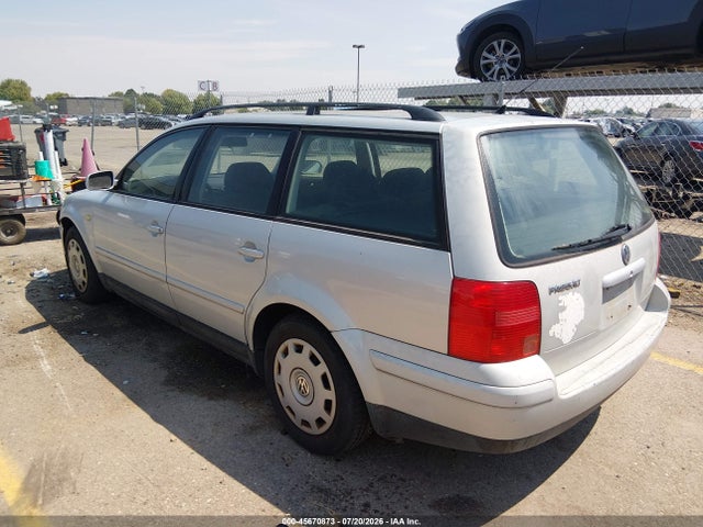 1999 Volkswagen PASSAT GLS 照片 3