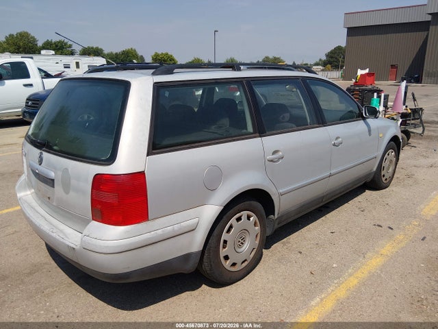 1999 Volkswagen PASSAT GLS 照片 4