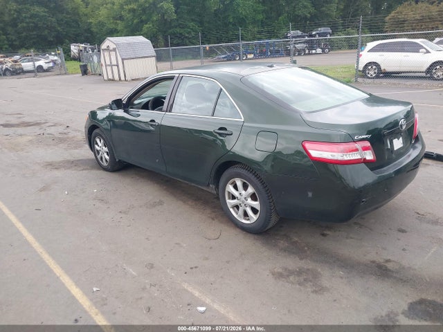 صورة مصغرة 3 لـ 2011 Toyota CAMRY LE