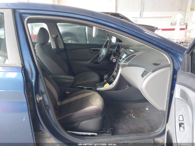 صورة 5 لـ 2015 Hyundai ELANTRA SE