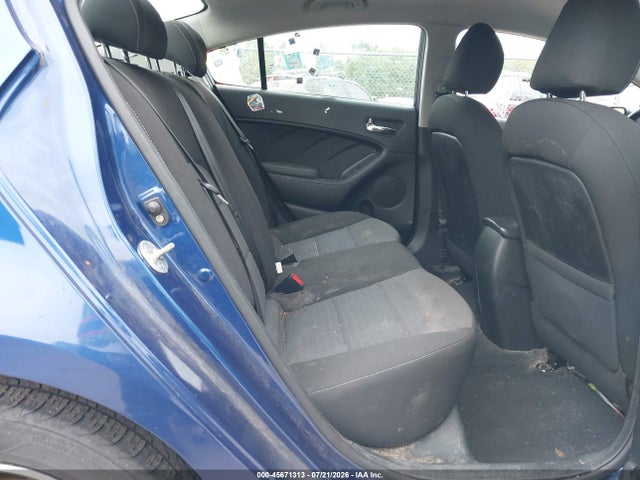 صورة 8 لـ 2018 KIA FORTE S