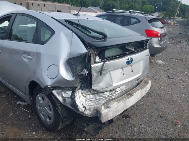 2010 Toyota PRIUS II — фото 6