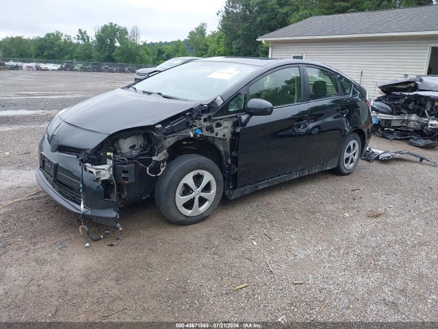 2015 Toyota PRIUS TWO — фото 2