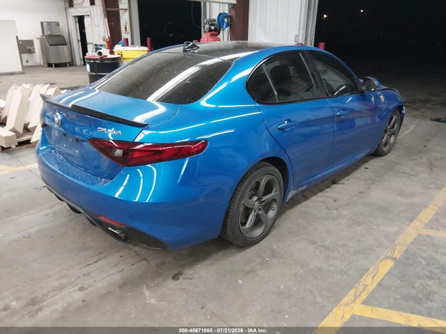 2019 ALFA Romeo GIULIA SPORT RWD — фото 4