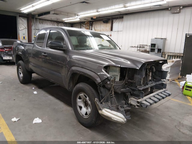 2018 TOYOTA TACOMA SR