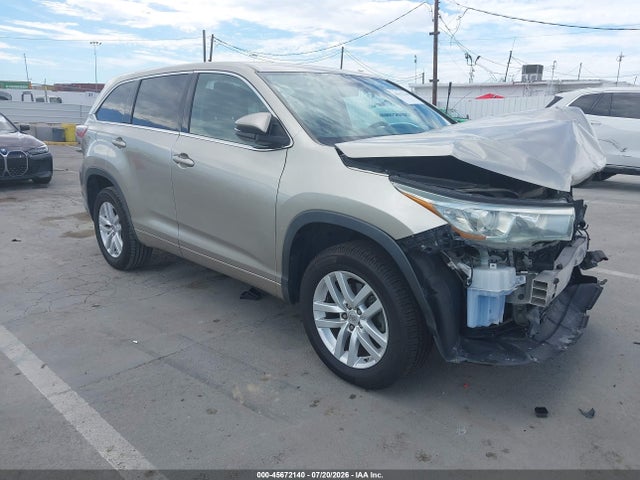 2015 TOYOTA HIGHLANDE LE