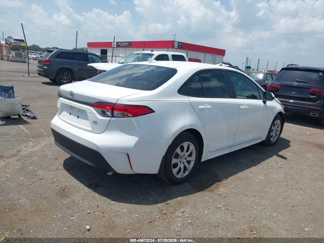 2026 Toyota COROLLA LE photo 4