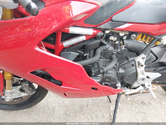 2020 DUCATI SUPERSPORT 9