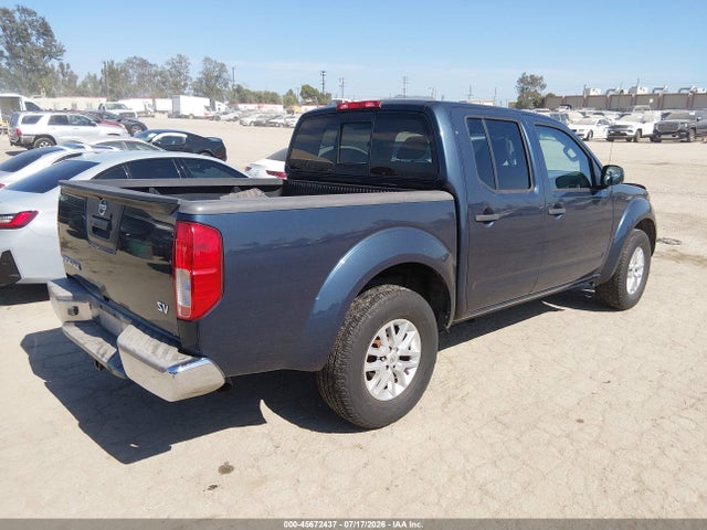 2015 Nissan FRONTIER SV photo 4