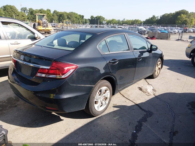 2015 Honda CIVIC LX — фото 4