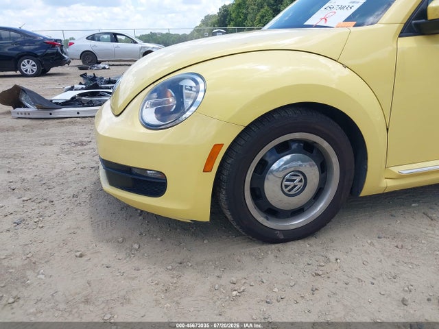 2013 Volkswagen BEETLE 2.5L 照片 20