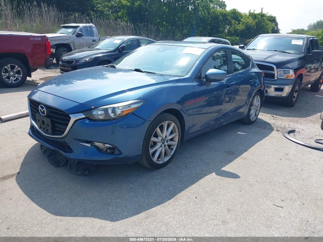 2017 Mazda MAZDA3 GRAND TOURING — фото 2