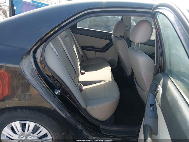صورة 8 لـ 2010 KIA FORTE EX