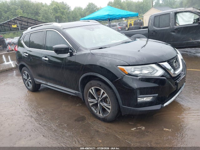2017 NISSAN ROGUE SL
