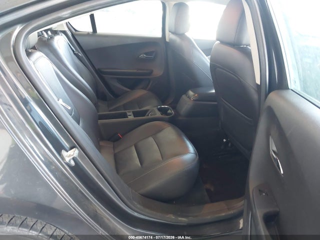 صورة 8 لـ 2015 Chevrolet VOLT