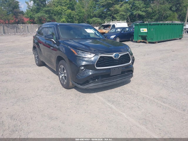 2021 TOYOTA HIGHLANDE HYBRID XLE
