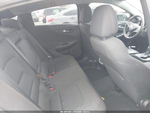 2017 Chevrolet MALIBU 1LT — фото 8