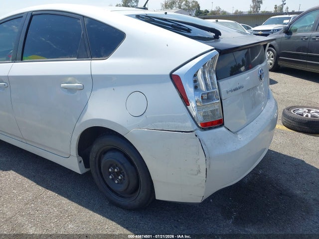 2010 Toyota PRIUS II — миниатюра 15