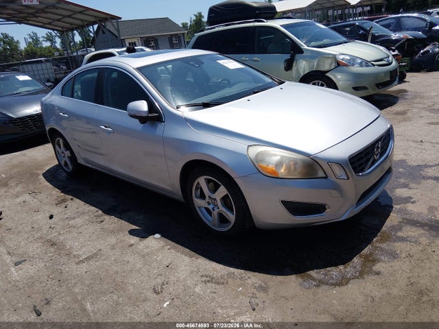 2012 VOLVO S60 T5