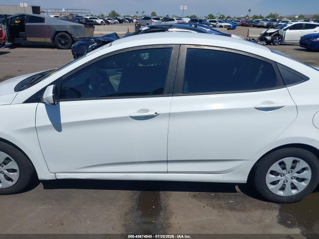 2016 Hyundai ACCENT SE — миниатюра 15