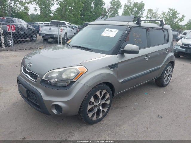 2012 KIA SOUL + 照片 2
