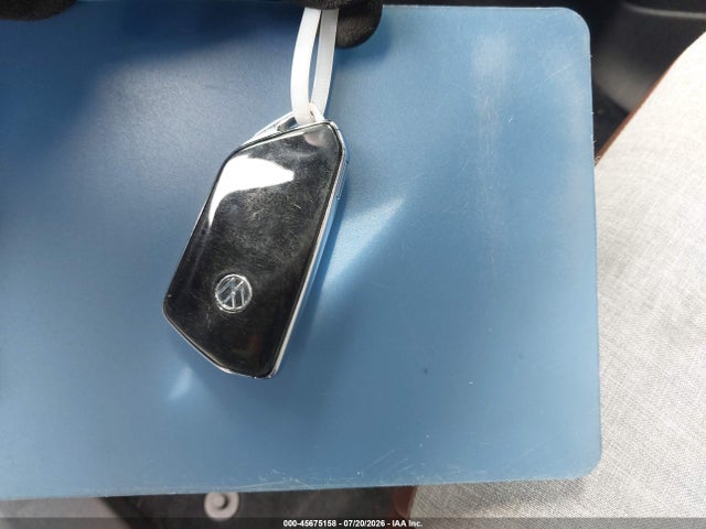 2025 VOLKSWAGEN ID.4 PRO 11
