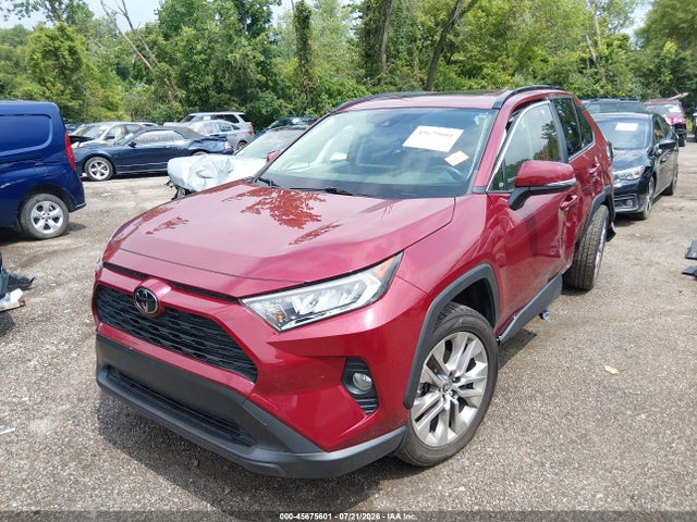 2020 TOYOTA RAV4 XLE PREMIUM 2