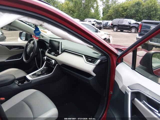 2020 TOYOTA RAV4 XLE PREMIUM 5