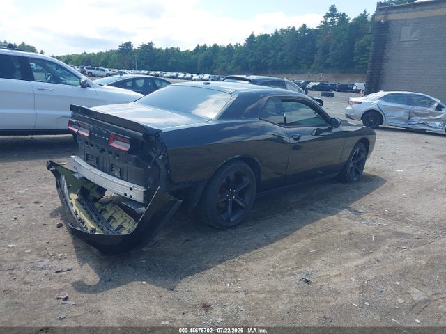 صورة 4 لـ 2018 Dodge CHALLENGER R/T