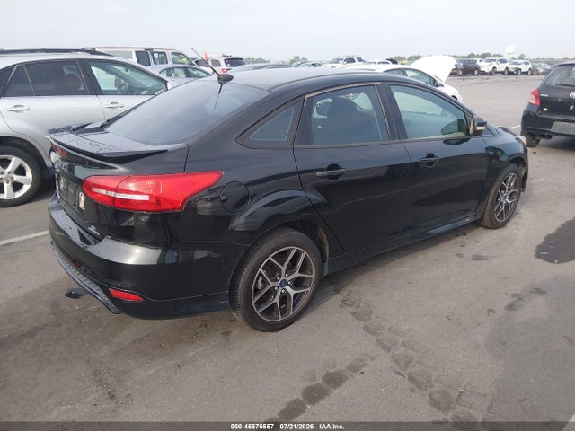 صورة 4 لـ 2015 FORD FOCUS SE