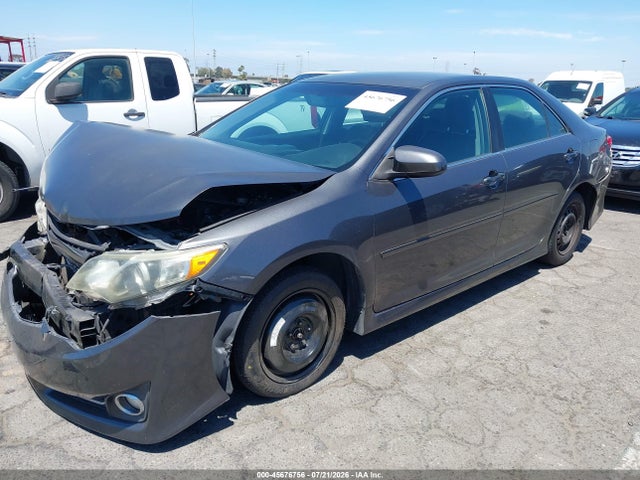 2012 Toyota CAMRY SE 照片 2
