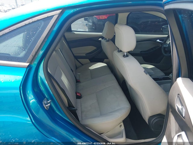 صورة 8 لـ 2017 FORD FOCUS SE