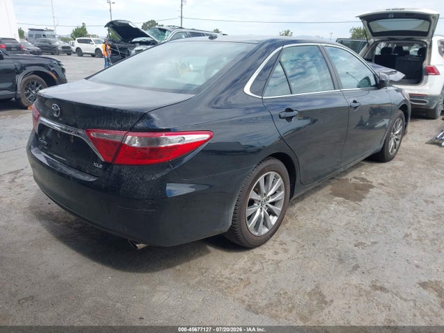 2017 TOYOTA CAMRY XLE 4