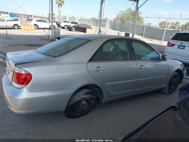 صورة مصغرة 16 لـ 2006 Toyota CAMRY LE