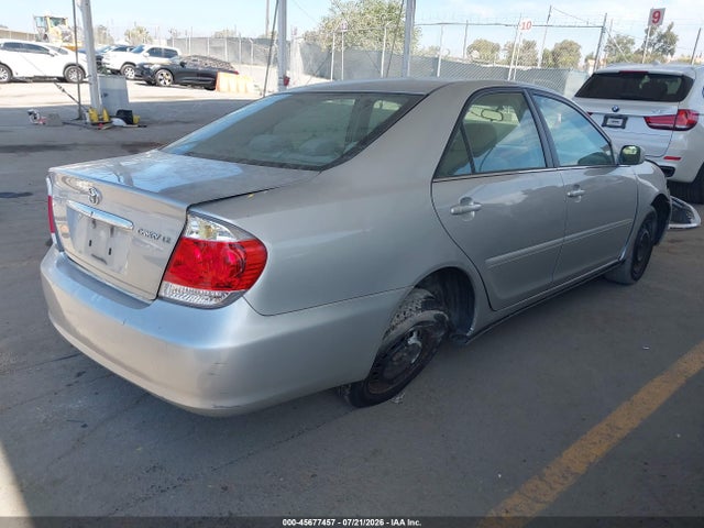 2006 Toyota CAMRY LE 照片 4