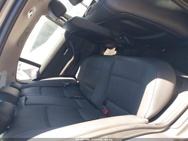 2011 BMW 328I 照片 8