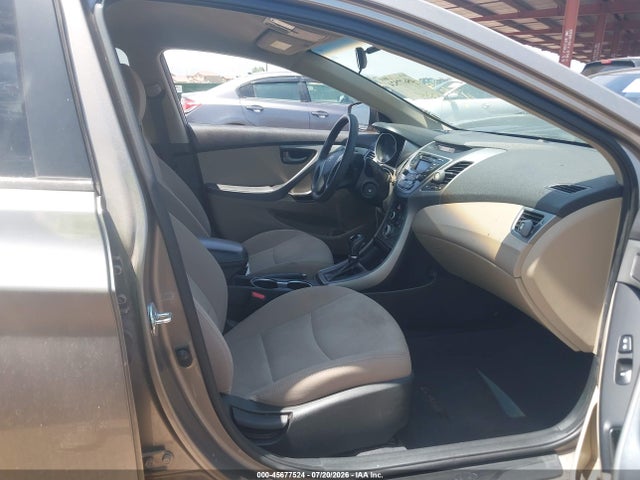 2016 Hyundai ELANTRA SE 照片 5