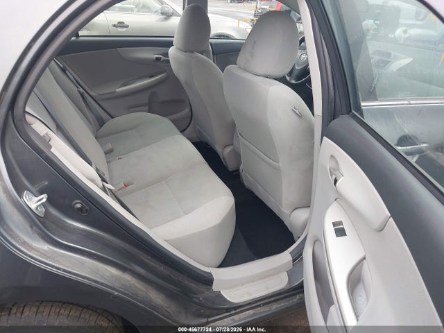 صورة 8 لـ 2013 Toyota COROLLA LE