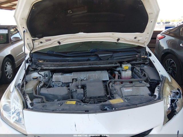 صورة 10 لـ 2012 Toyota PRIUS THREE