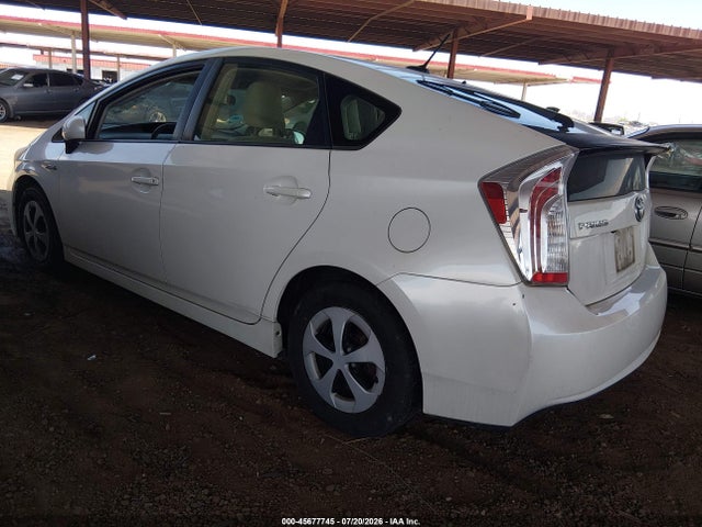 صورة 3 لـ 2012 Toyota PRIUS THREE