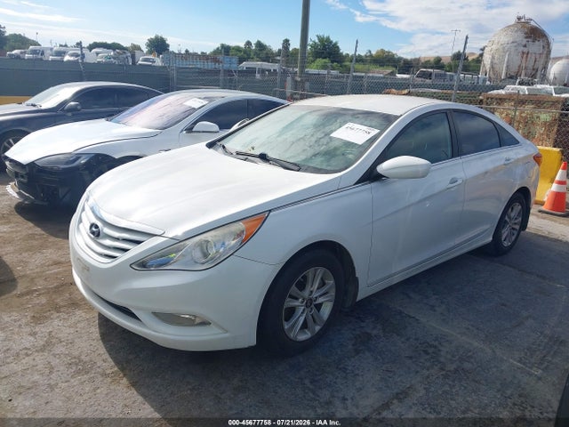 صورة 2 لـ 2013 Hyundai SONATA GLS