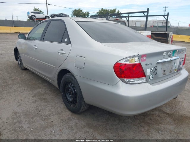 صورة 3 لـ 2005 Toyota CAMRY LE
