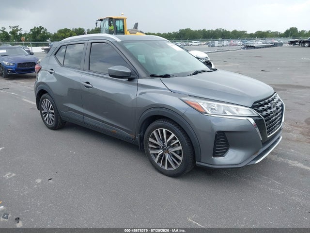 2022 NISSAN KICKS SV XTRONIC CVT