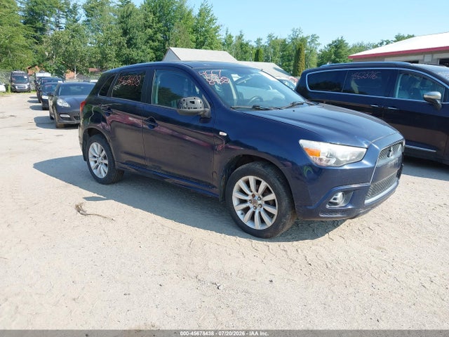 2011 MITSUBISHI OUTLANDER SE