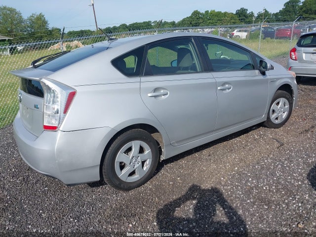 2010 Toyota PRIUS II — фото 4