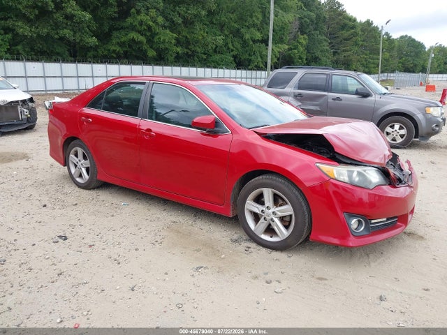 2012 TOYOTA CAMRY SE