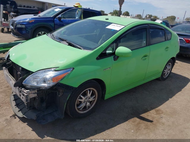 صورة 2 لـ 2011 Toyota PRIUS TWO